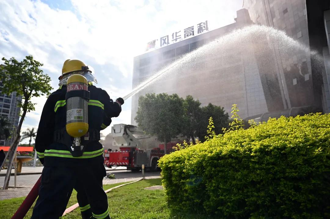 廣州海關領導調研風華高科