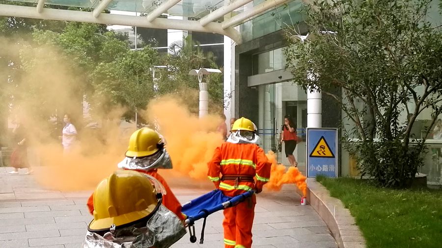 風華高科在電子城1號辦公大樓舉行生產(chǎn)安全事故應(yīng)急演練