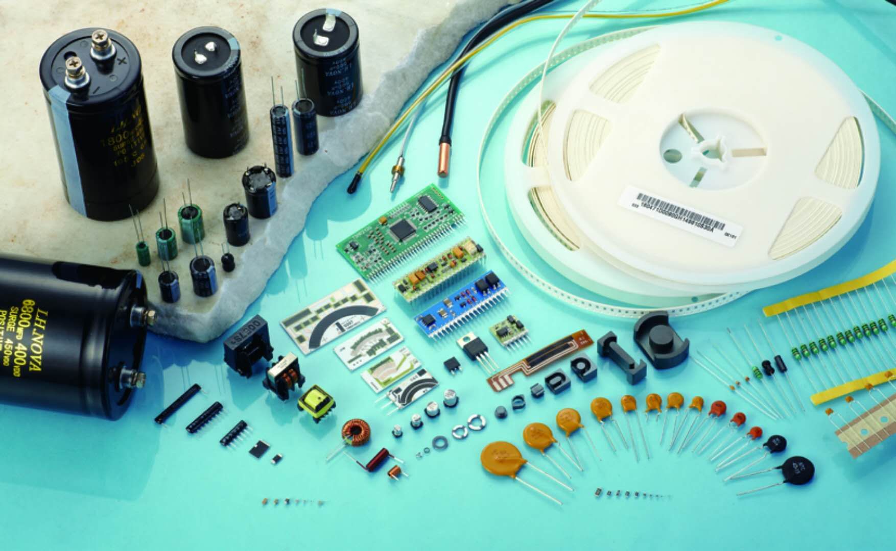 風華高科：對標戰略成效顯著，上半年業績創歷史新高